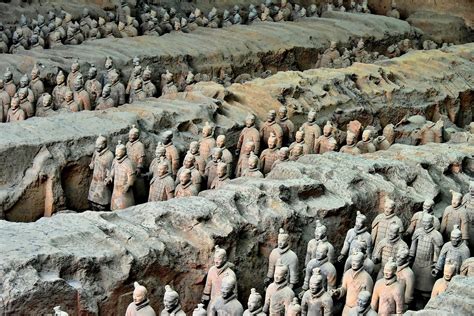  สุสานจักรพรรดิฉินสีhuang  : สถานที่ฝังศพสุดอลังการและประวัติศาสตร์โบราณ